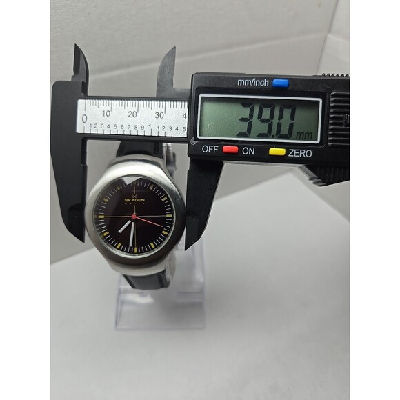 Rare Skagen Aktiv A23LSRB Mens Slim Watch Black Dial Quartz New Battery Works - Picture 5 of 12